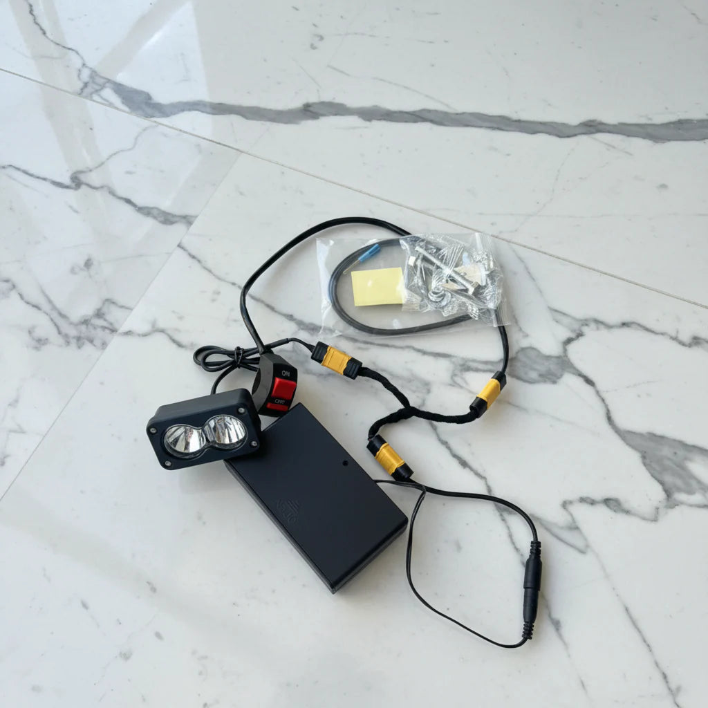 Yellow/White Battery-Powered Baja Light